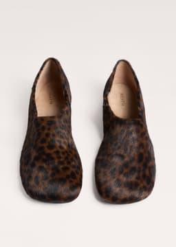 ME+EM Leopard Asymmetric Slipper | Dark Chocolate/Black | Image 2