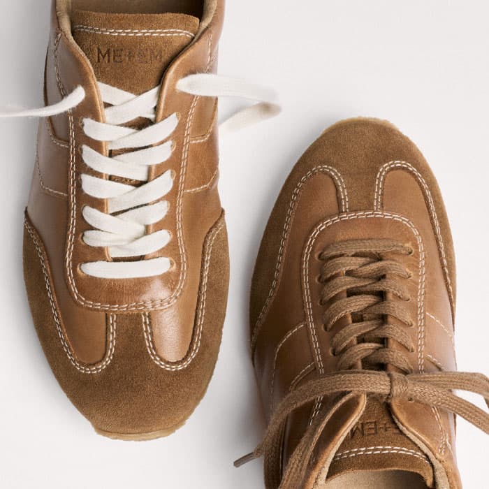 Choose between the brown and white laces to achieve two different finishes.