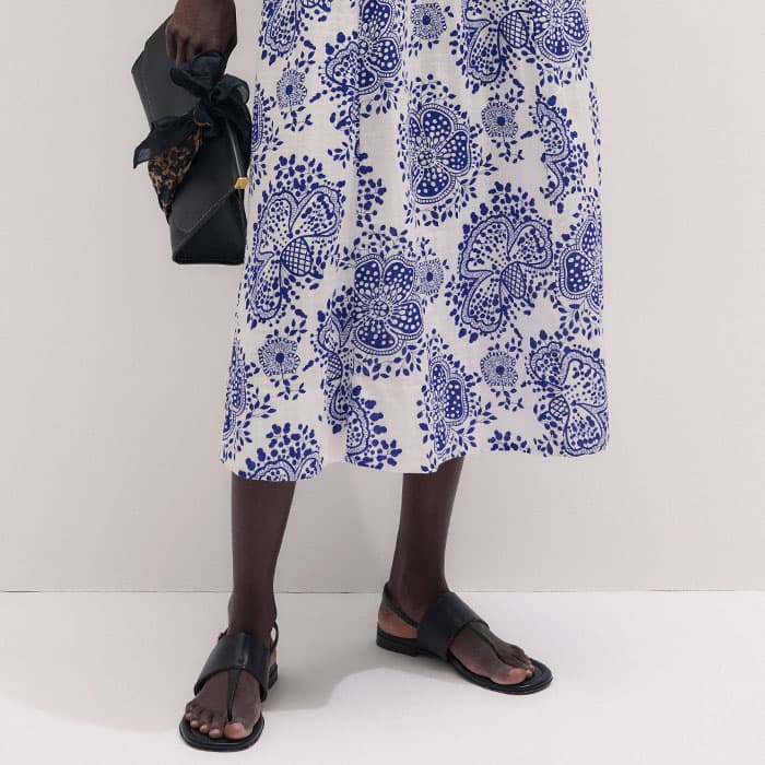 Ground your look with our Minimal Sandal for a summer-ready finish.
