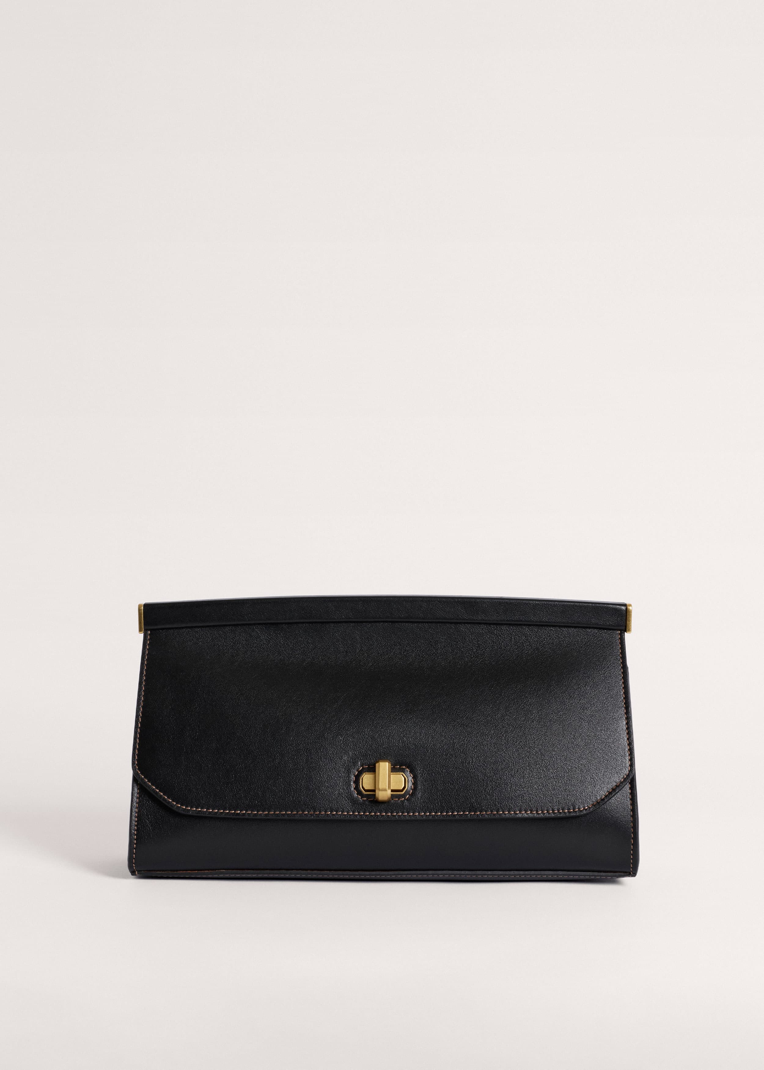 Tailored Clutch