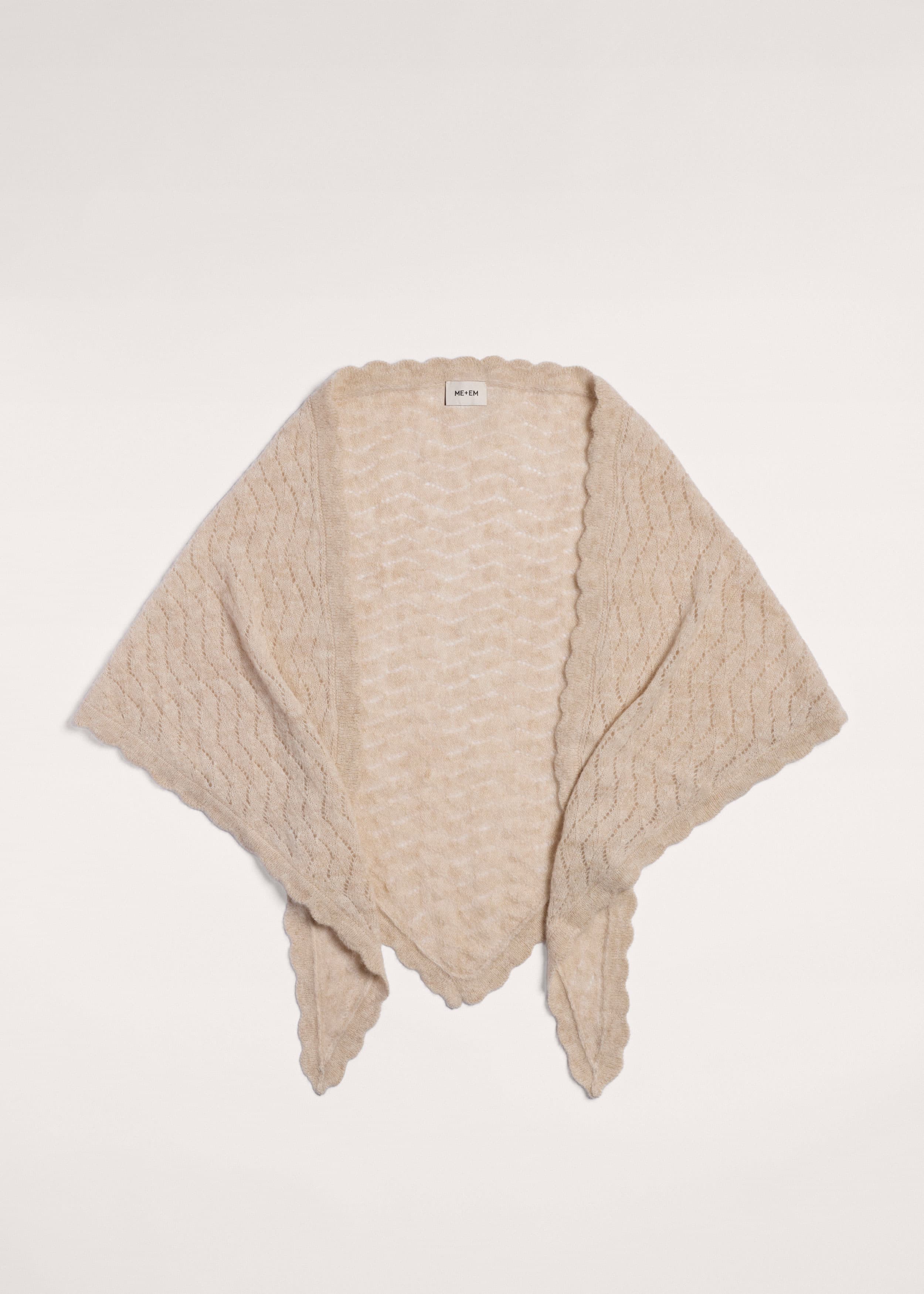 Scallop Triangle Scarf