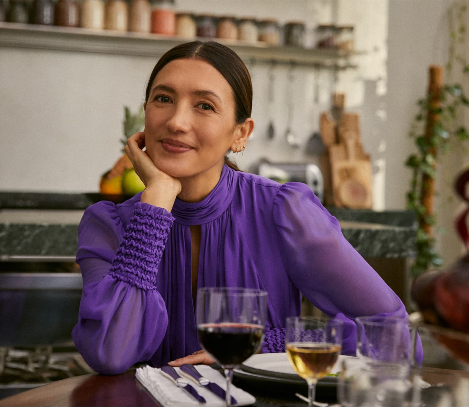 Hikari Yokoyama’s Thoughtful Take on Hosting at Home